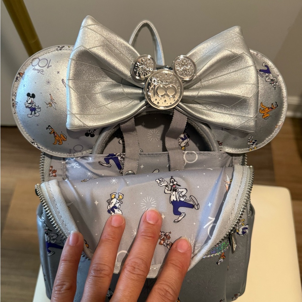 Disney Loungefly 100th Silver Set Backpack and Ears - Picture 9 of 9